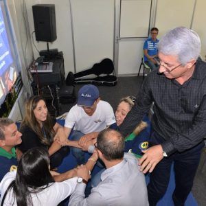 Ainor Lotério na cooperativa COOPERCAMPI