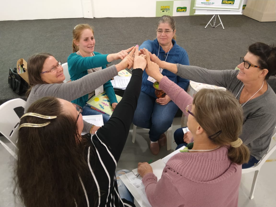 Educação Cooperativista para Mulheres da Cooperitaipu