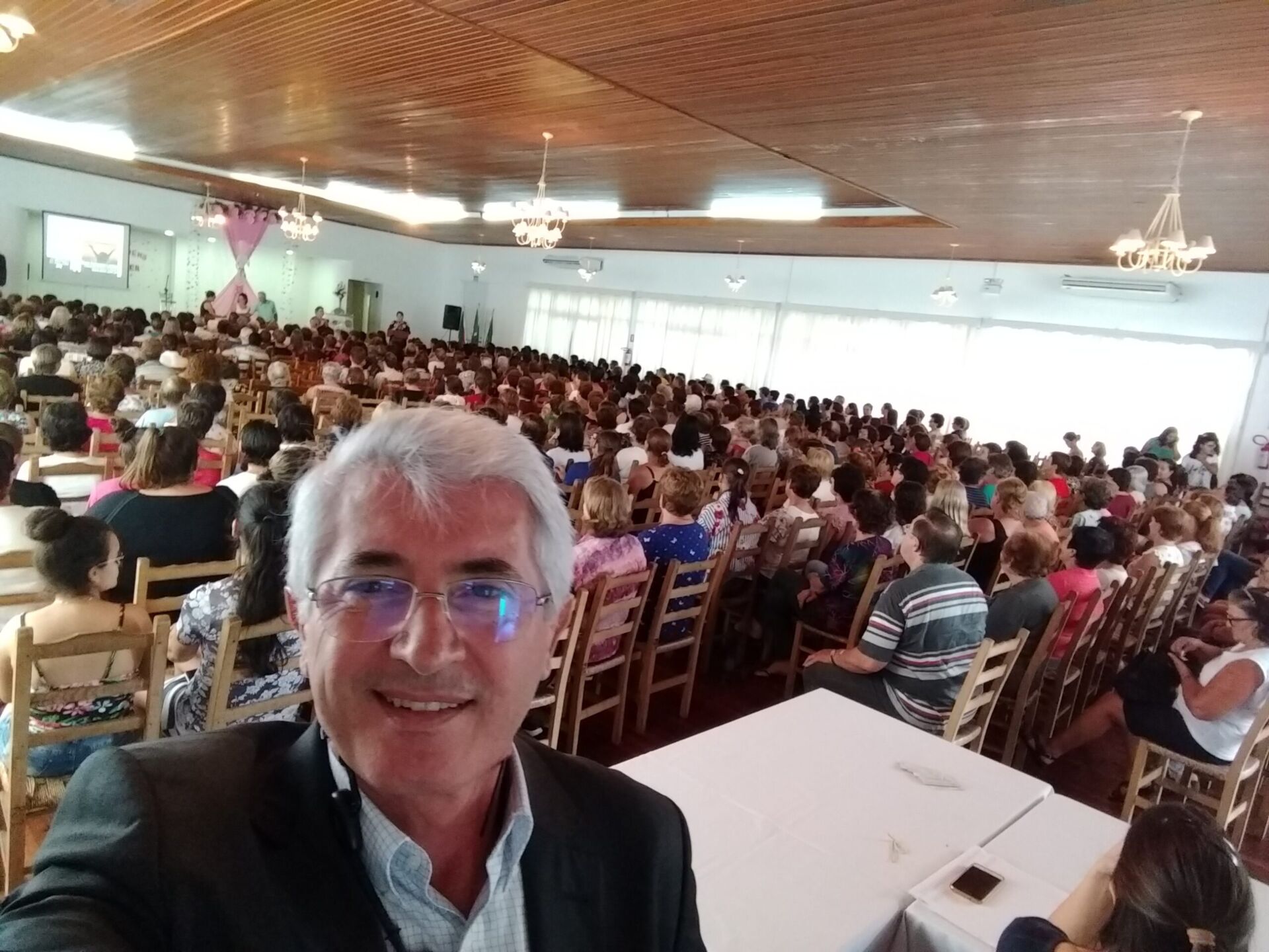 CONTE COMIGO SEMPRE: A promessa de presença como fidelidade no tempo