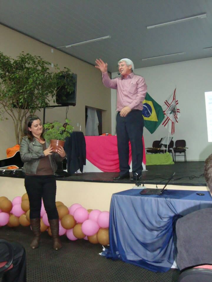 A PEDAGOGIA DA AUSÊNCIA E O QUE FICA – Por que escrevo mais do que falo, por que zelo por mim antes de tudo