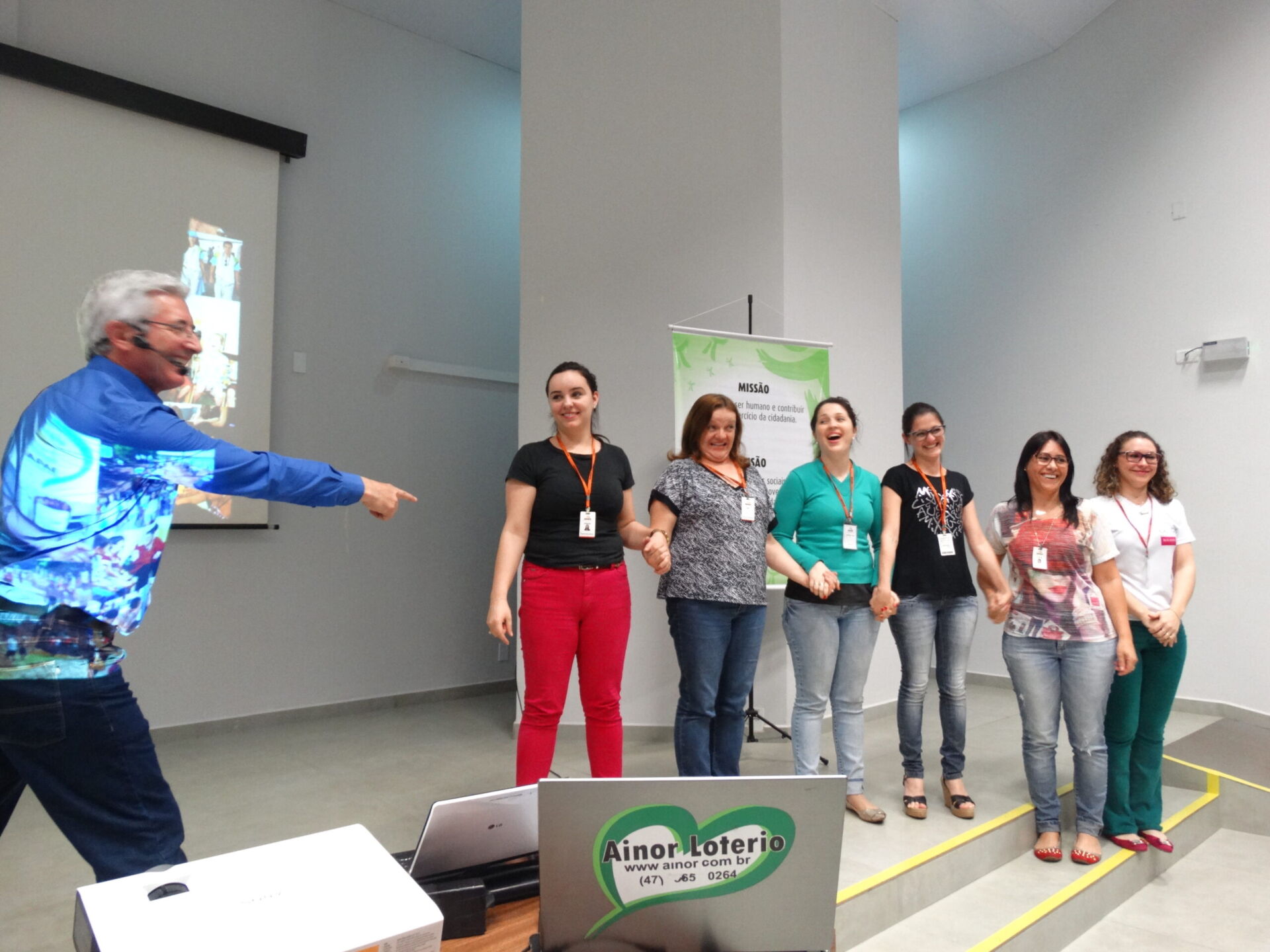 A LIBERDADE QUE SÓ A TERRA OFERECE: quando toda estrutura aprisiona, a terra permanece casa comum