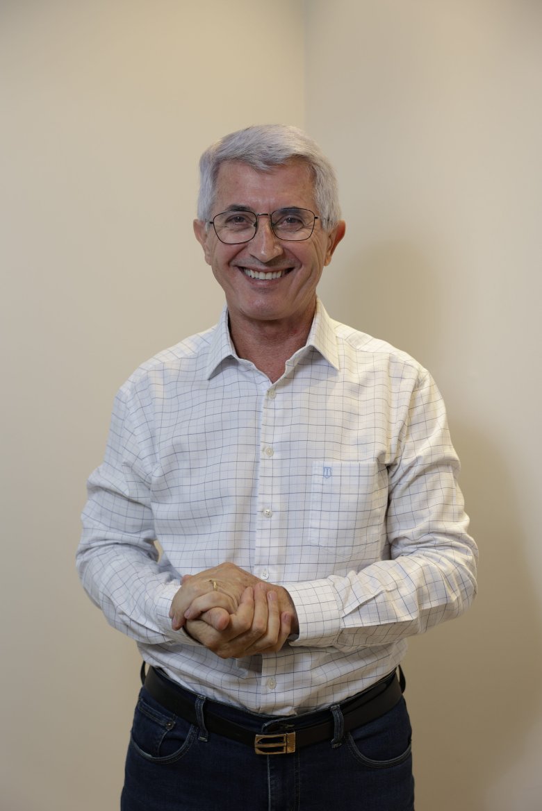 Ainor Lotério, criador da Agrosofia