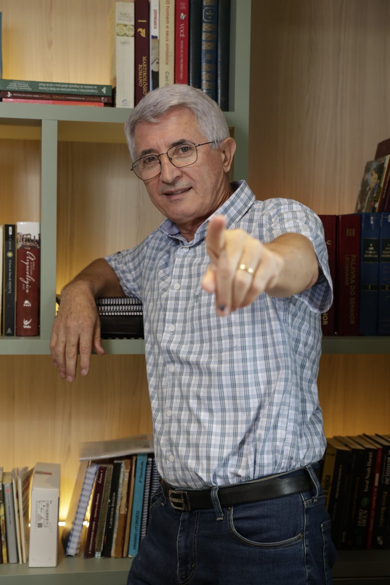 Ainor Lotério em palestra sobre família